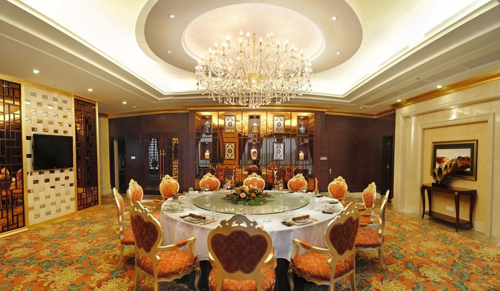 Qingyuan International Hotel Экстерьер фото